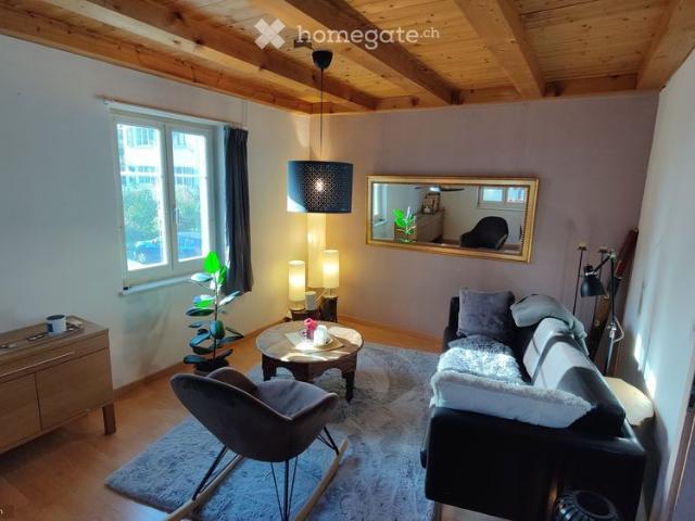Nachmieter:In ab 10.12. gesucht, gemütliche Maisonette Wohnung in Stäfa