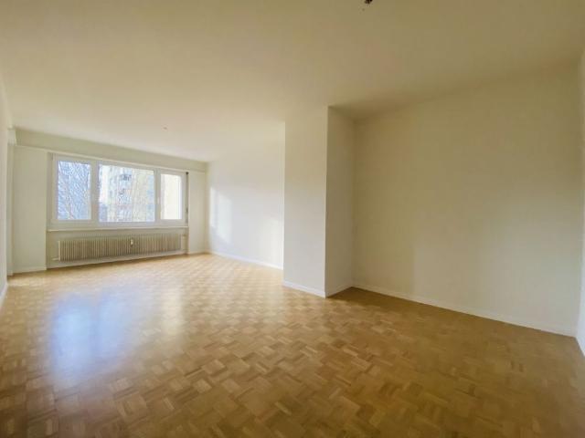 Nachmieter per sofort gesucht genütliche 3.5 Zimmerwohnung mit Balkon