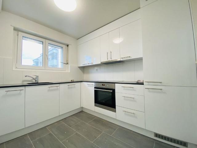 Nachmieter per sofort gesucht genütliche 3.5 Zimmerwohnung mit Balkon