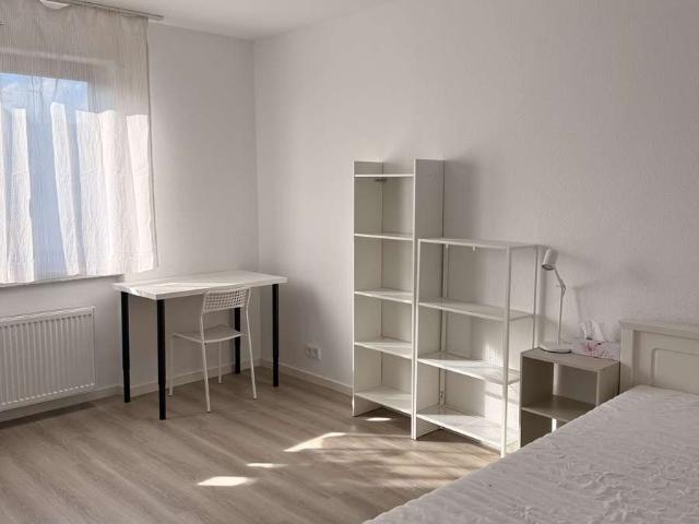 Nachmieterin gesucht nur Frauen für gemütliches 2 Zimmer WG