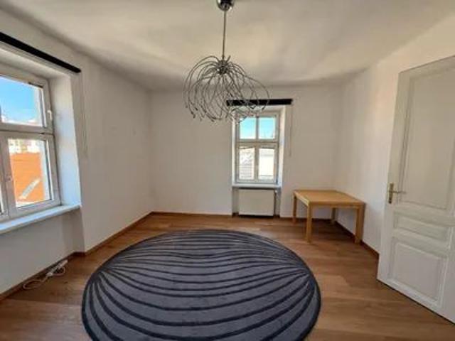 Nachmieter*in für wunderschöne 2 Zimmer Altbauwohnung