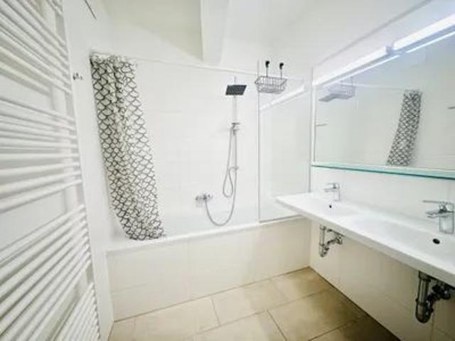 NACHMIETERSUCHE! Wohnen in Floridsdorf 2 Zimmerwohnung + Balkon Nähe Shopping City Nord & Klink Floridsdorf!