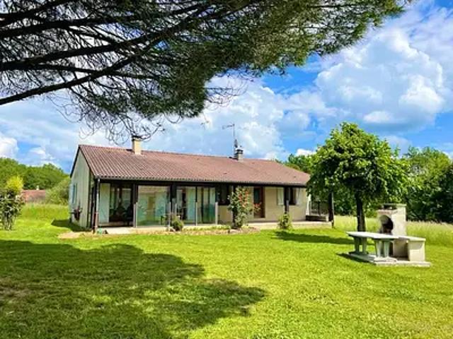Terrasson Lavilledieu 24120 Achat / Vente maison 5 pièces t5 au dernier étage jardin