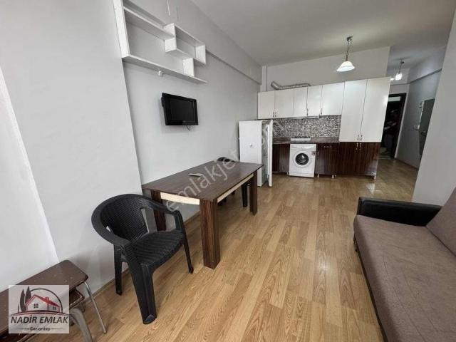Nadir Emlaktan Kiralık Full Eşyalı Geniş Kullanışlı Balkonlu 1+1