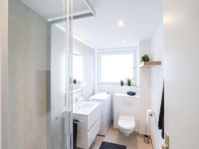 Nagelneu traumhafte Wohnung in zentraler Lage City West