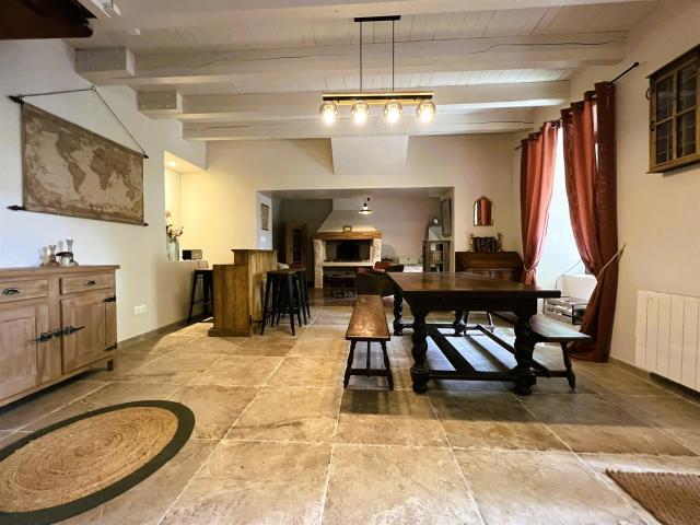 Nages, Au Bout D’Un Hameau, Proche Du Lac De Laouzas 120m² Nages