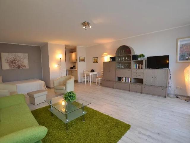 Nah bei Düsseldorf: Vollmöbliertes Apartment Pool und Sauna im Haus Erkrath Unterfeldhaus