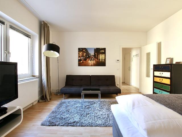 Nähe Aachener Weiher: Apartment mit Balkon – zeitwohnen.de