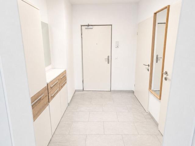 Strasshof I Balkon, Stellplatz und Separate Küche I Nähe Bahnhof I Vermietet Mai 2029 Ca. 3,5% Rendite I Ruhelage I zwischen Gänserndorf und Deutsch Wagram