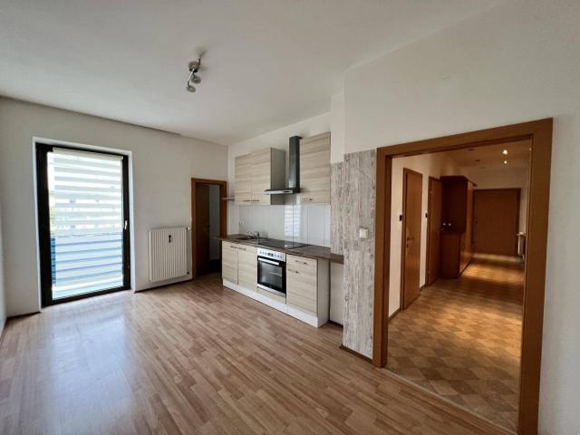 Provisionsfrei+ Vermietete Anlegerwohnung > Graz/Lend, 3 extra Zimmer + extra Küche mit Balkon, Garage optional