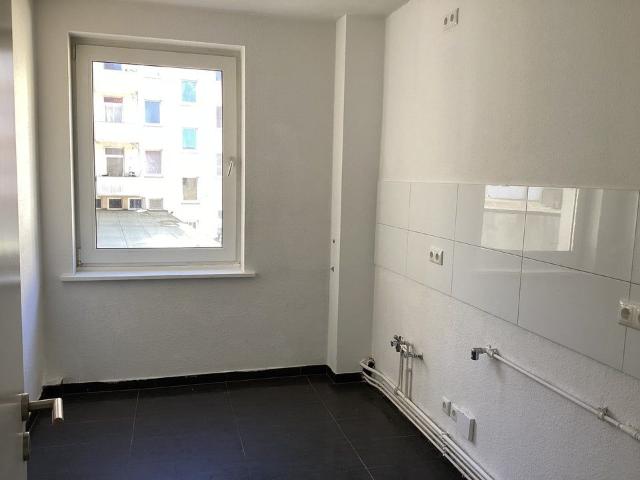 Nahe Braunschweiger Platz: 2 Zimmer Wohnung mit ca. 51 m² Wohnfläche sofort verfügbar