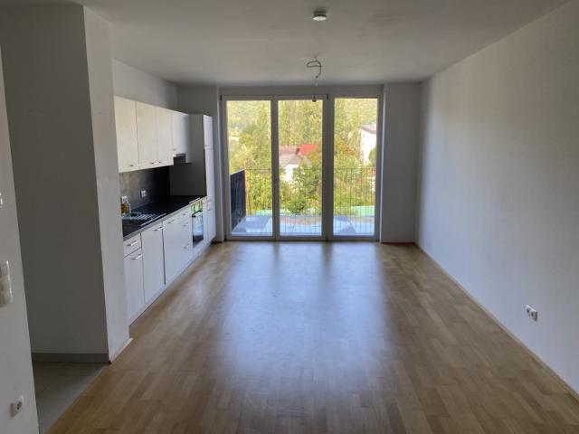 Nähe FH Joanneum: geförderte, unbefristete 2 Zi Neubauwohnung mit großem Balkon
