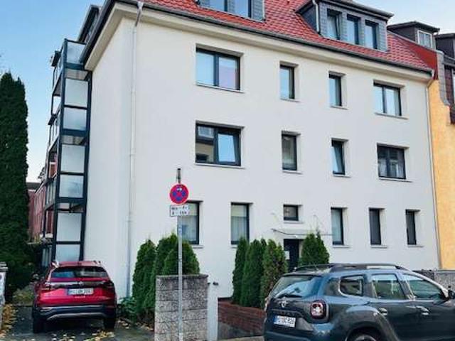 Nähe Innerste / Bleckenstedter Straße Schönes 1 Zimmer DG mt Balkon