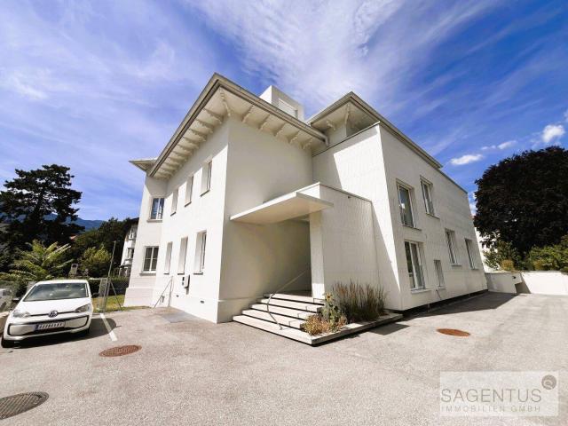 NAHE Innsbruck: Modern alpine, ca. 150 m² große, klimatisierte Dachgeschosswohnung mit 2 Dachterrassen zu mieten!