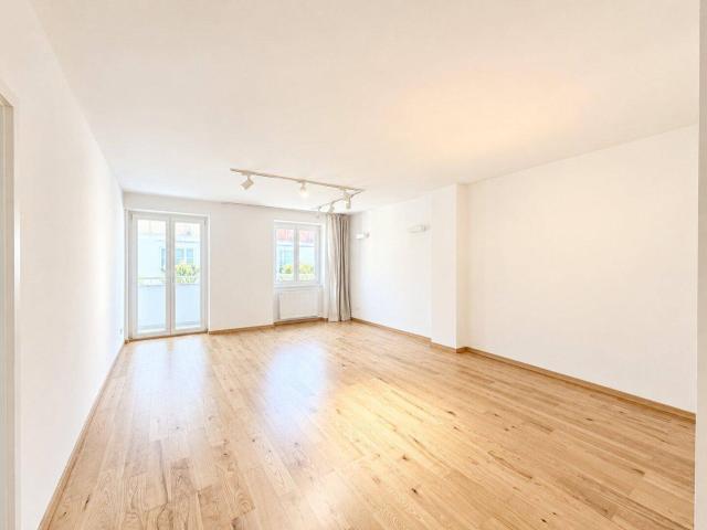 ANLEGERHIT nahe KARMELITERVIERTEL | 2,5 Zimmer | ca. 66 m² WFL | DG | SANIERT 2022 | Freier Mietzins