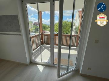 Nähe Krems: Helle 3 Zimmer Wohnung mit Balkon & Parkplatz