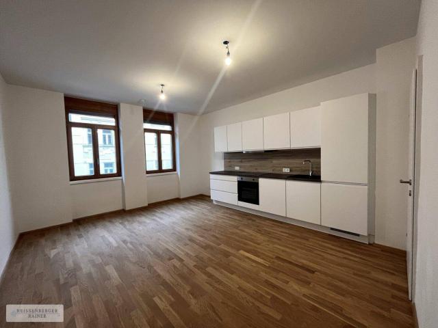 Nahe Stadtzentrum Augarten | großzügige 3 Zimmerwohnung mit Westbalkon