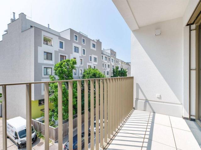 Nahe U4! Gut aufgeteilte 2 Zimmer Wohnung mit Loggia im 15. Bezirk!