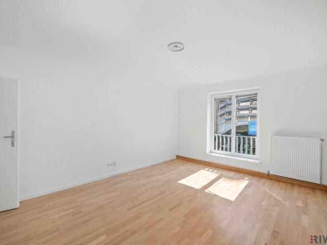 Nähe U1 und Hauptbahnhof I saniert I Lift I separate Küche I ca 9m² Abstellraum I beim Keplerplatz an der Favoritenstraße