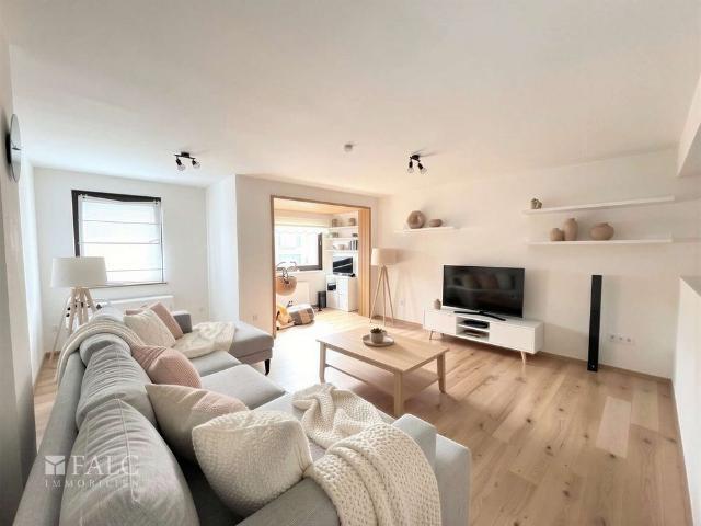 Nähe Uniklinikum: Großzügige 4 Zimmer Wohnung mit Balkon