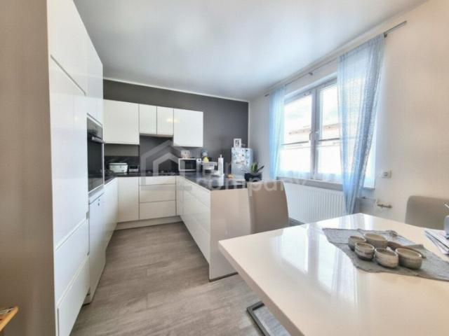 NAHE WIEN: Ihr neues charmantes ZUHAUSE mit viel Platz und herrlichen Garten