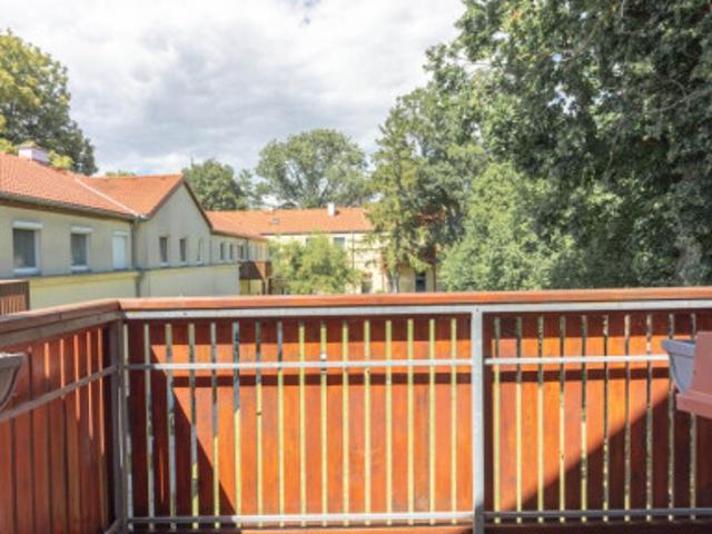 Nahe Wien Oberlaa, 3 Zimmer Wohnung vor den Toren Wiens – 36 m² Wohnküche, 7,8 m² Balkon, ruhige Lage im Dachgeschoss