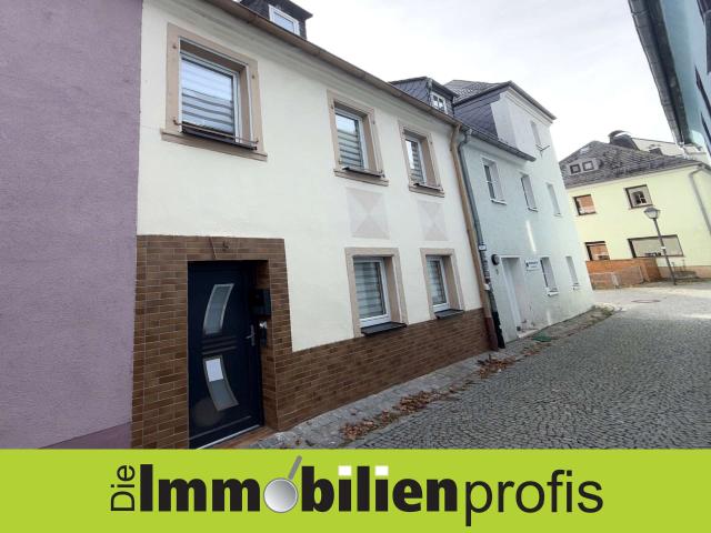 Naila: Charmantes Stadthaus mit Dachterrasse