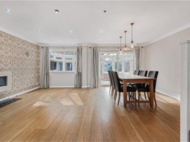 Nairn Close, Harpenden, AL5 1SJ