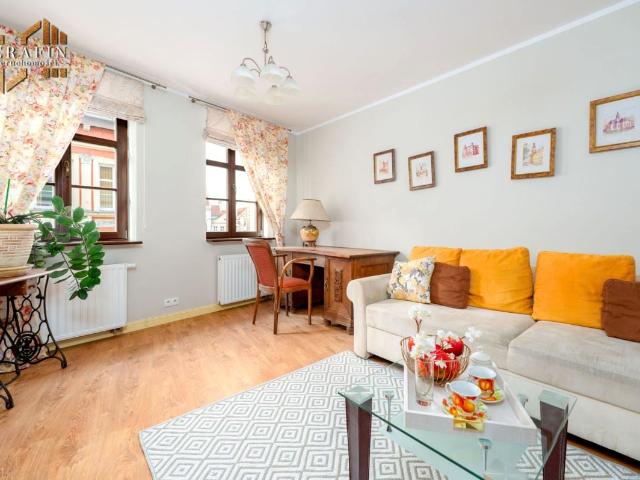 Najem stylowe M2 57,3 m2|Centrum Ratusz|2 pokoj ul. Konopnickiej, Jelenia Góra, Śródmieście