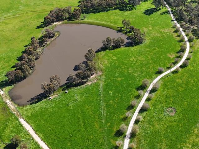 'Nalinga' an iconic, versatile, productive and tranquil farming estate, 100 kms, 1 hour north of Melbourne. Fantastic location with vast potential