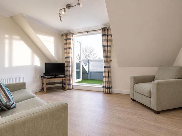 Napier Place, London W14 2 bed apartment to rent £2,947 pcm £680 pw