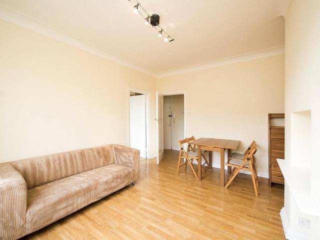 Napier Place, London W14 2 bed apartment to rent £2,947 pcm £680 pw