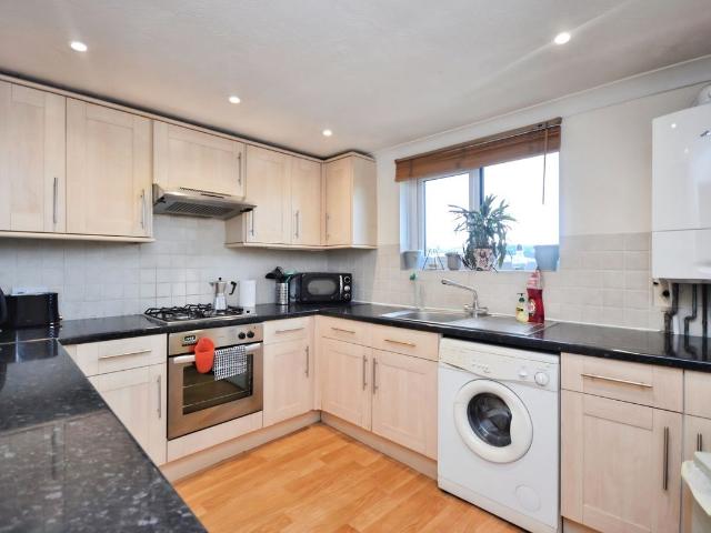 Napier Road, Bromley BR2, 1 bed maisonette to rent, £1,400 pcm | PrimeLocation
