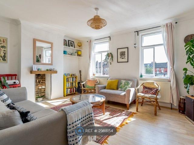Napier Road, London SE25, 2 bed flat to rent, £1,600 pcm | PrimeLocation