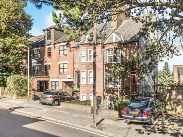 Napier Road, Luton LU1, 1 bed semi detached house to rent, £1,100 pcm | PrimeLocation