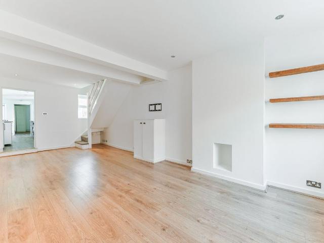 Napier Road, South Croydon CR2, 3 bed end terrace house to rent, £2,200 pcm | PrimeLocation