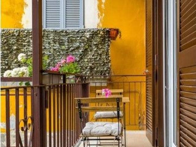 naples, Campania 80131