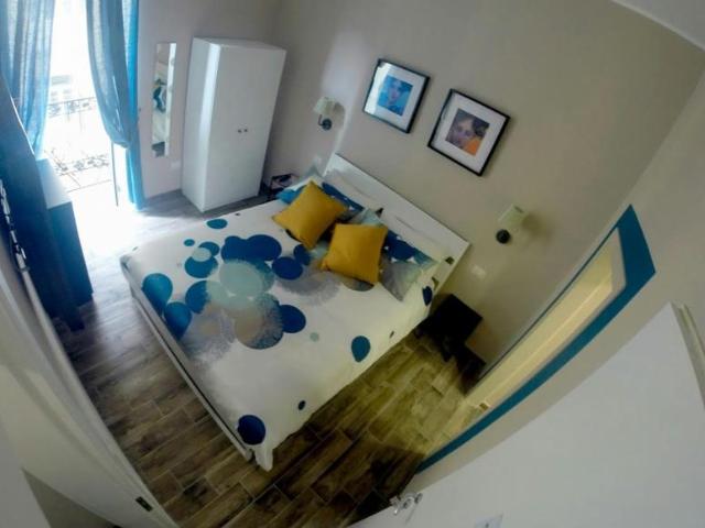 Naples Naples 80133 104002372
