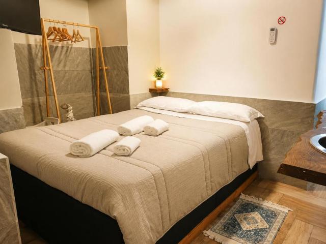Naples Naples 80142 104182337