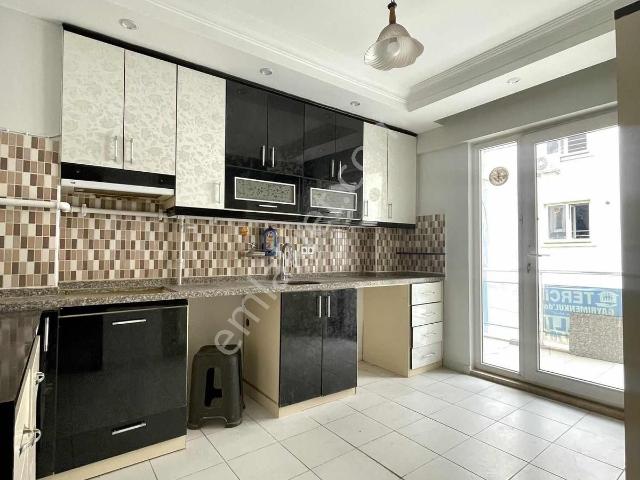 Çınar 15 Mayısta 3+1 Kiralık Daire 115 M2