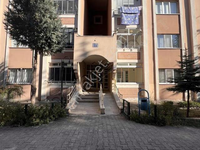 Çınar Emlak'tan 1.etap Toki Konutlarında Satılık 3+1 Daire