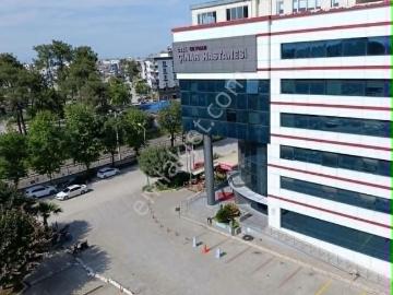Çınar Emlak'tan Cumhuriyet Mh Satılık 3+1 Daire 165 Mt