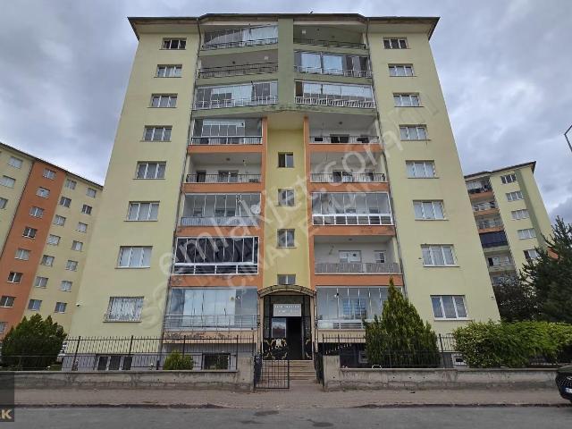 Çınar Emlak'tan Akademisyenler Sitesi 1.etap Satılık 3+1 Daire