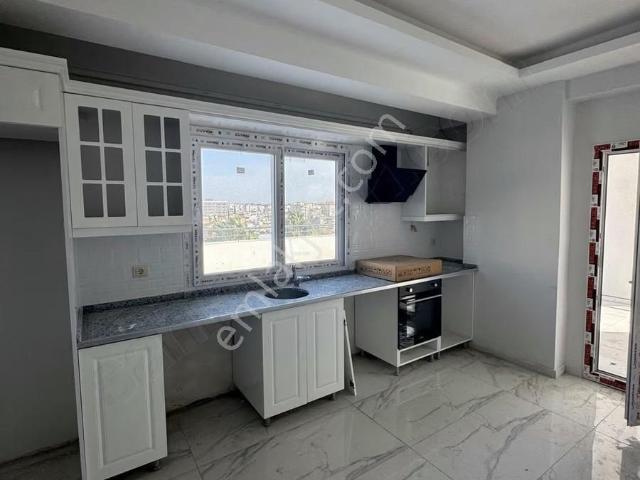 Çınar Emlak'tan Merkezde Satılık 240 Mt 3+1 Sıfır Daire Teraslı