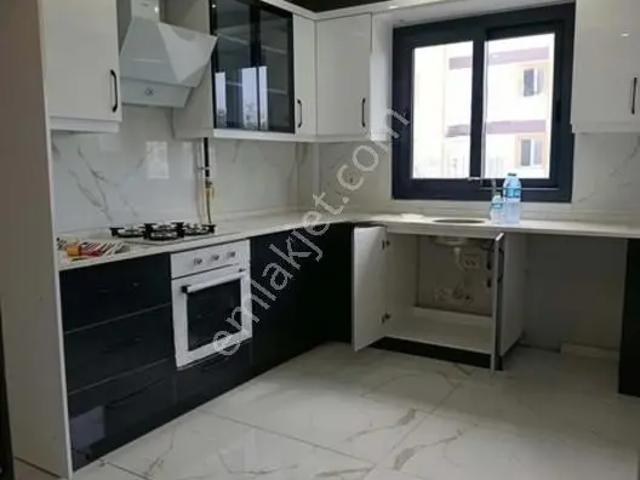 Çınar Emlak'tan Mithat Paşa Mh 2+1 Kiralık Daire Full