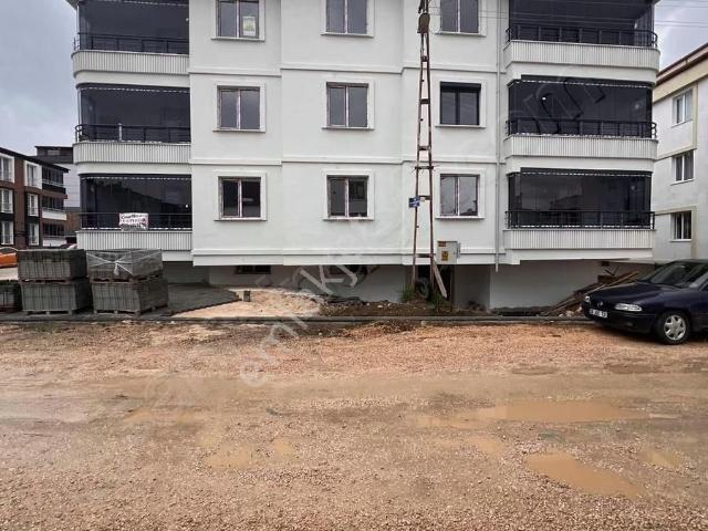 Çınar Emlak'tan Satılık 2+0 Eklentili Sıfır Daire