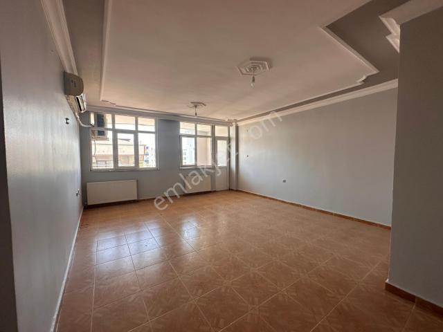 Çınar Emlak Bahçelievler Döryolda Arakat Daire Kiralıyor