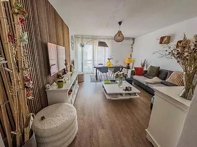 Narbonne 11100 Achat / Vente appartement 3 pièces t3 au dernier étage terrasse