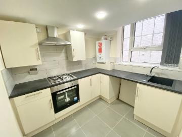 Narborough Road, Leicester LE3, 2 bed flat to rent, £850 pcm | PrimeLocation