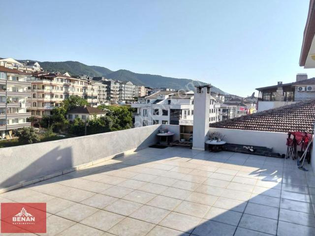 Çınarcık Merkezde Satılık Çift Girişli 4+1 Dubleks Daire
